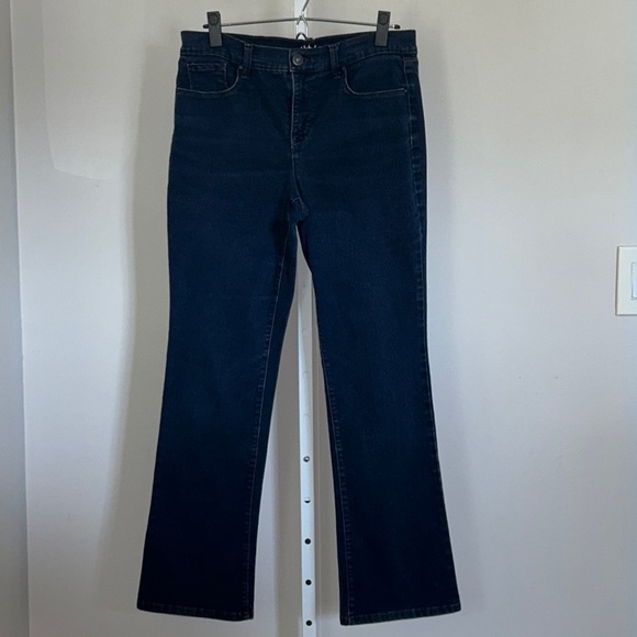 Style & Co. Boot Leg Jeans Size 10 - Picture 1 of 7